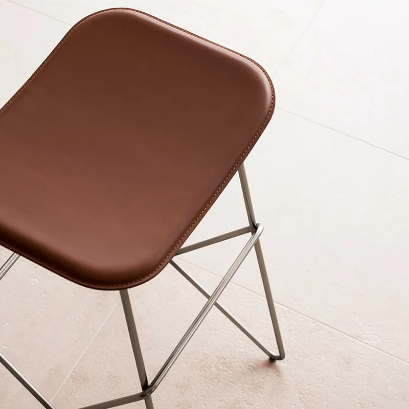 Endless barstool